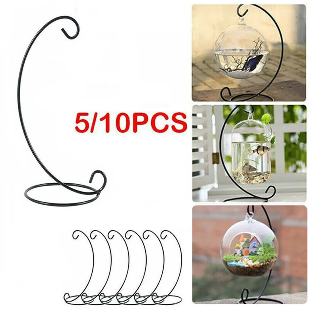 Holder Stand for light weight hangings.